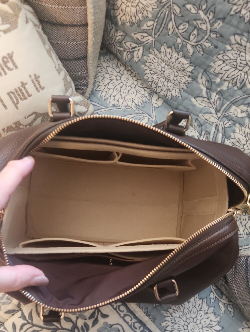 Coach Maple Large Rowan Pebbled Leather Duffel Satchel with Gold Hardware - Picture 8 of 8